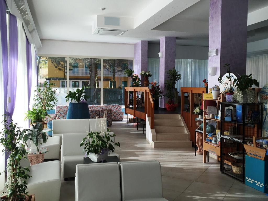 Hotel Sahara Milano Marittima Eksteriør billede