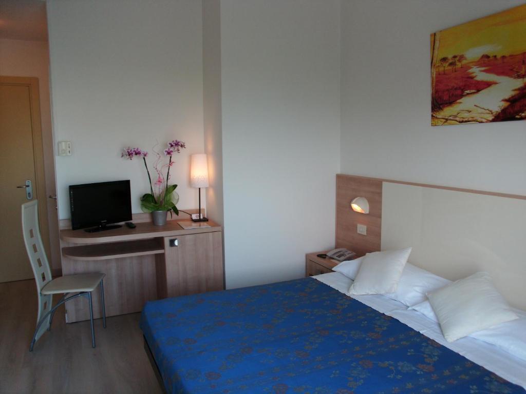 Hotel Sahara Milano Marittima Værelse billede