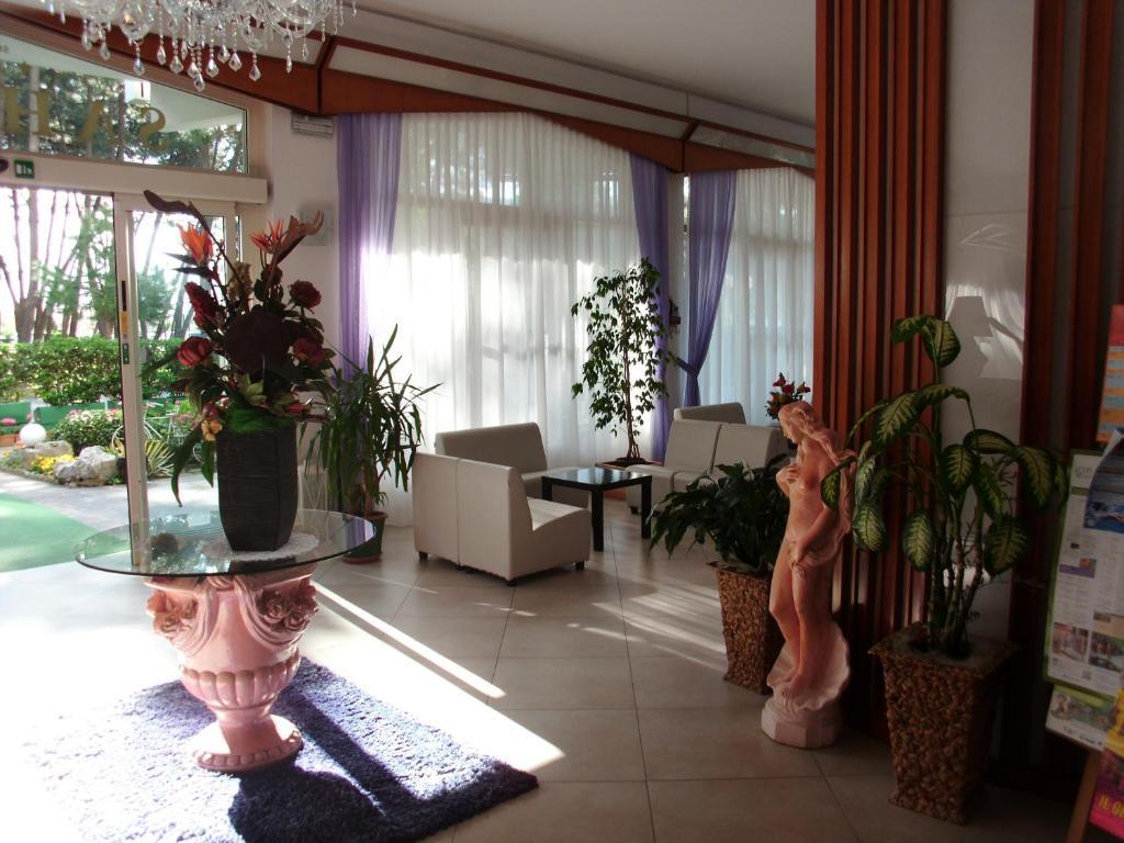 Hotel Sahara Milano Marittima Eksteriør billede