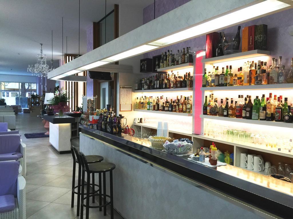 Hotel Sahara Milano Marittima Eksteriør billede