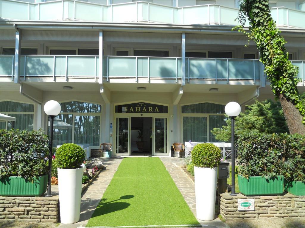 Hotel Sahara Milano Marittima Eksteriør billede