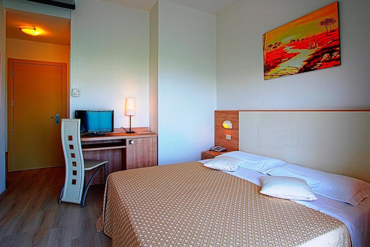 Hotel Sahara Milano Marittima Eksteriør billede