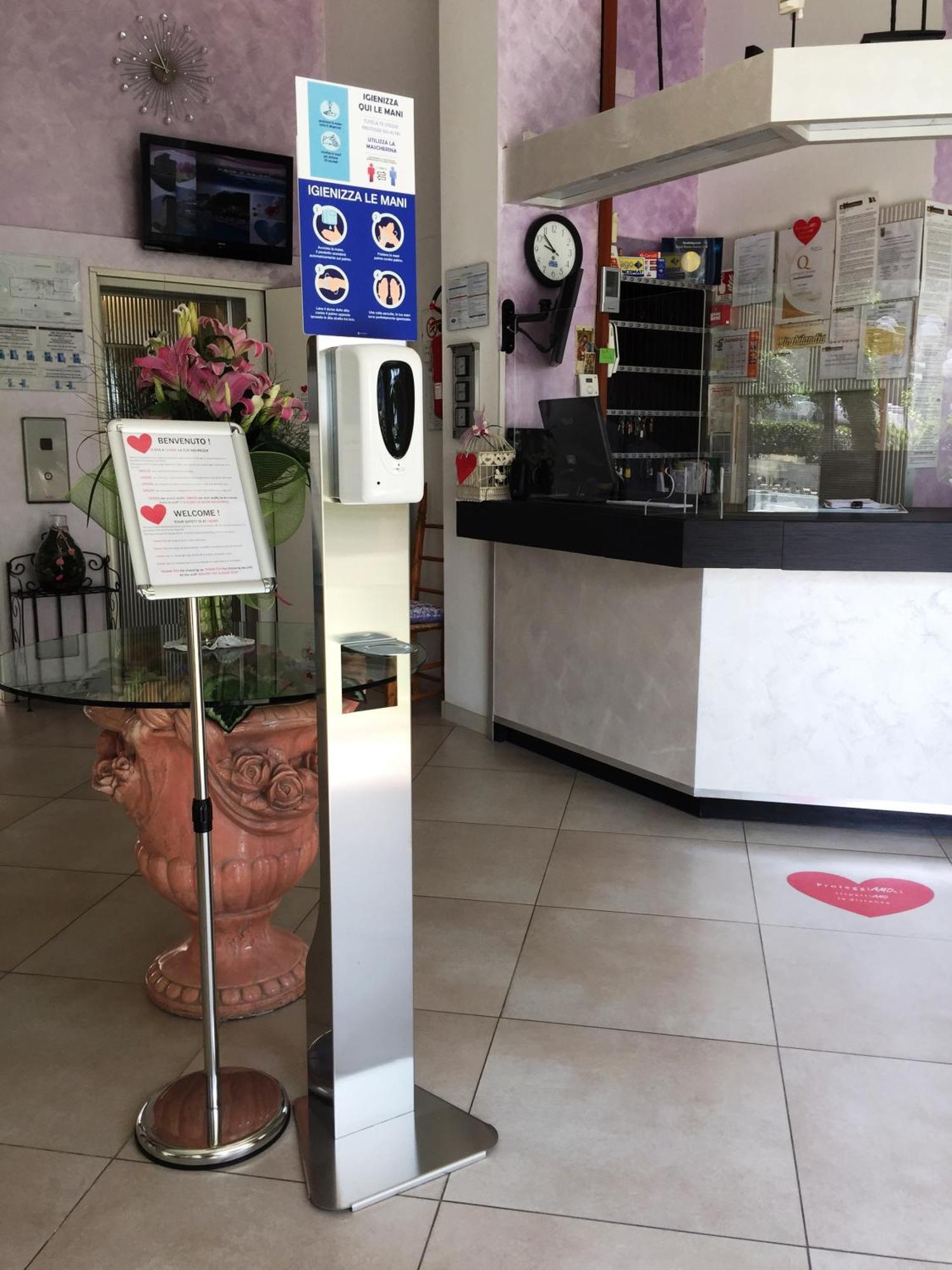 Hotel Sahara Milano Marittima Eksteriør billede